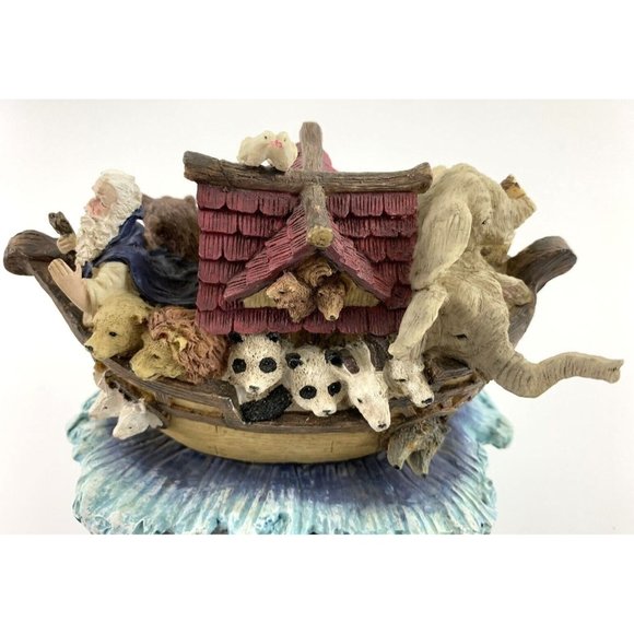 Classic Treasures Musical Noah's Ark Sculpture. Tune is: "Climb Every Mountain". - Picture 9 of 15